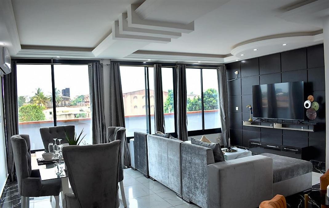 Residence L'Ecrin Яунде Экстерьер фото