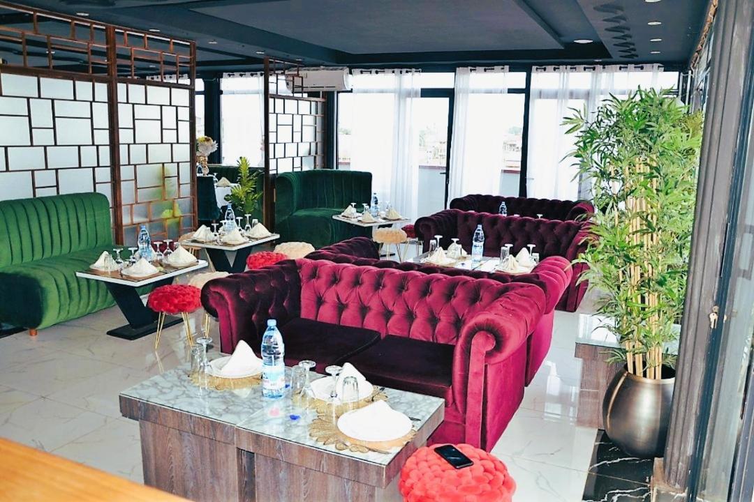 Residence L'Ecrin Яунде Экстерьер фото